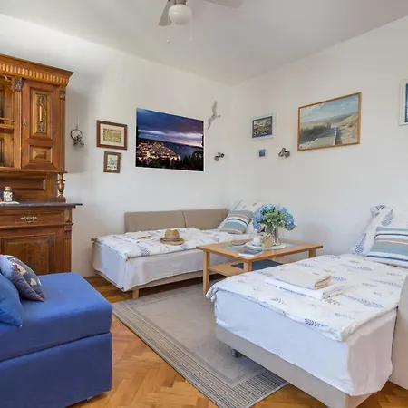 아파트 So Hvar So Good! Spacious With Terrace 흐바르