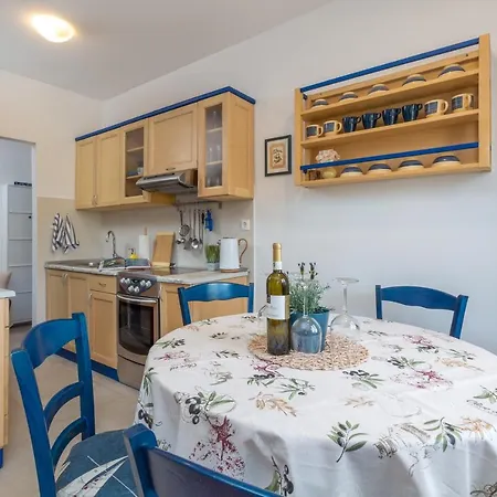 So Hvar So Good! Spacious With Terrace 흐바르