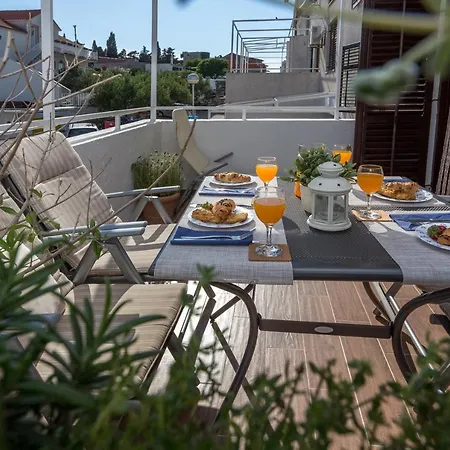 So Hvar So Good! Spacious With Terrace * 흐바르