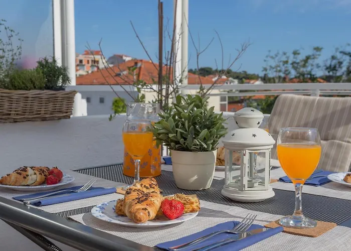 So Hvar So Good! Spacious With Terrace Apartment Hvar Town
