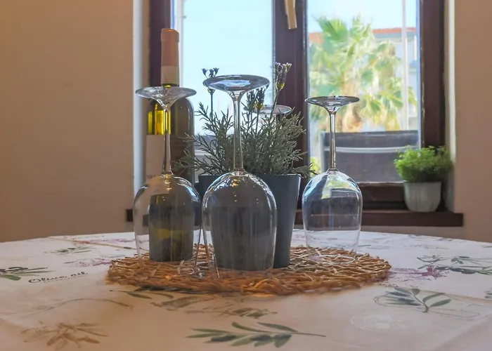 So Hvar So Good! Spacious With Terrace Apartment Hvar Town
