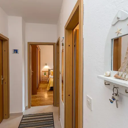 So Hvar So Good! Spacious With Terrace Hvar Town